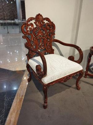 مبل کلاسیک مدل کینگ در چهارده