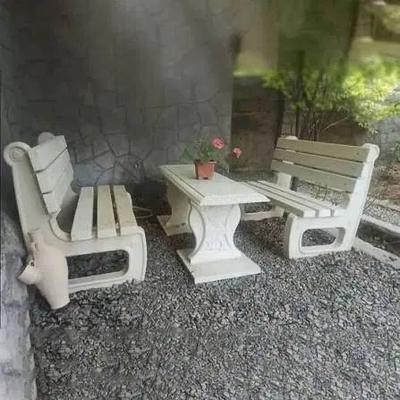 نیمکت بتنی در اهواز
