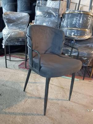 صندلی کافه رستورانی در چهارده