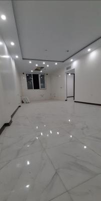 ۹۰ متری/دریاچه چیتگر/نزدیک به مترو/اقساط بلند مدت در تهران
