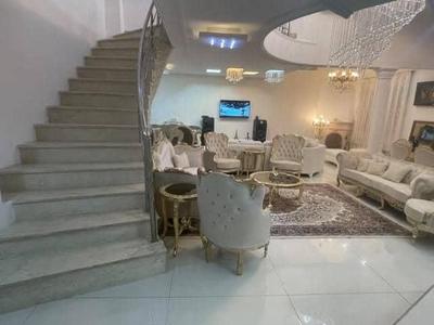 دوبلکس جذاب  215متری/سه خواب/ نزدیک میدان شهدا در ساوه