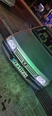 نئون کاری داخل کاسه چراغ خودرو ها در زنجان