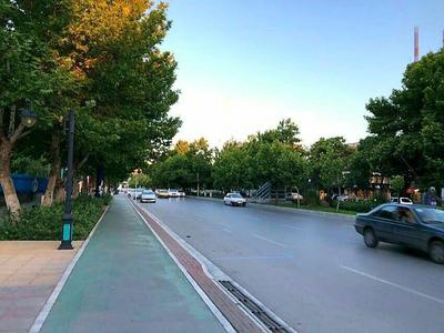 مغازه تجاری ۸۰متر حاشیه احمدآباد ۹مترحاشیه سمت فرد در مشهد