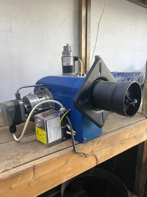 مشعل گازی شوفاژ خانه در کرج
