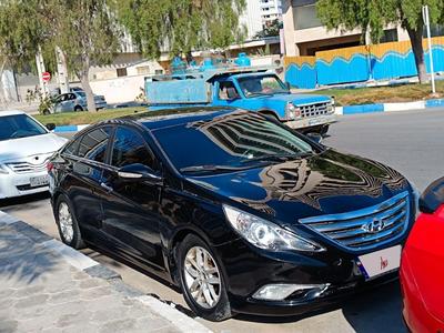 اجاره سوناتا وای بدون راننده در قشم
