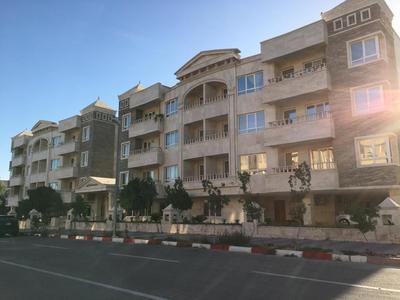 فروش 2 خواب/ کیش/ مجتمع استخردار/ آرین در کیش