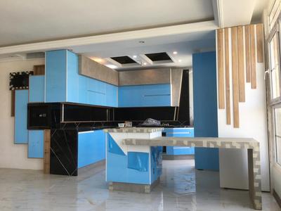 در حال نصب کابینت مدرن و خاص در قزوین