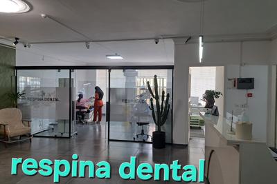 بهترین و باکیفیت ترین دندانپزشکی با مناسب ترین قیمت
09182998443 در کرمانشاه