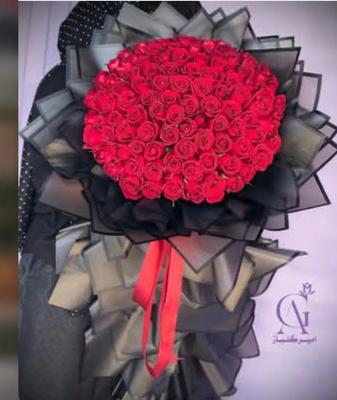 رز هلندی درجه یک‌ ۲۰هزار تومان دسته گل تاج گل باکس در کرج
