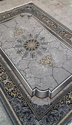 فرش  نقره ای در گرگان