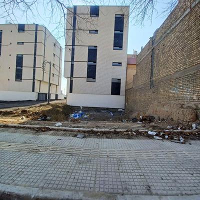 زمین ۲۰۱ متری ۵ طبقه روی پیلوت دونبش آذربهرام در اصفهان