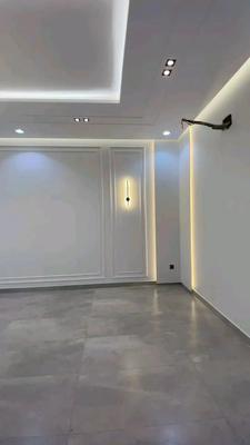 آپارتمان/ 100 متر / خوش نقشه / در تهران