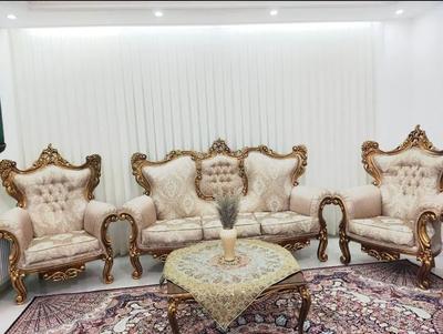 ده دست مبل کهنه در ربات‌کریم