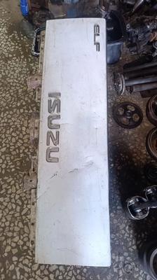 سینی جلو ایسوزو p700استوک در قائم‌شهر