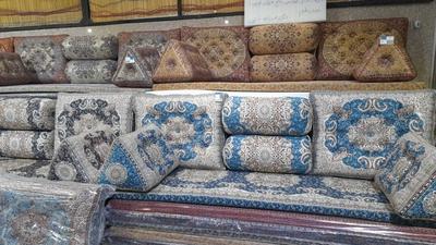 پشتی بالش گرد شاه‌نشین یادگار خونه ی مادربزرگامون در مشهد