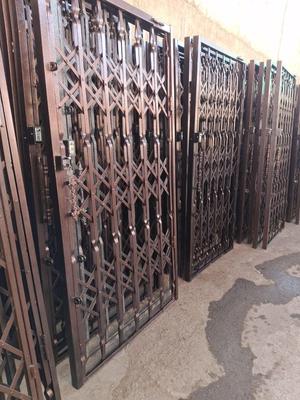 درب اکاردیونی در تهران