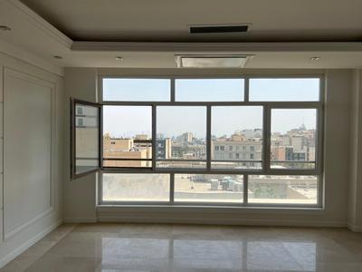 آپارتمان‌ شهرک غرب ۱۳۴متری ۳ خ ۲پارکینگ سندی در تهران