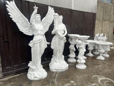 مجسمه فرشته فایبر در چالوس