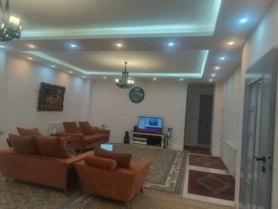 خیابان اصلی طبقه ۴ دوشان آسانسور روشن در سنندج