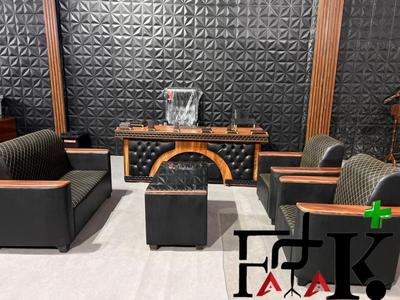مبل اداری 6040 و میز مدیریت هلال و صندلی چرخدار در کرمان
