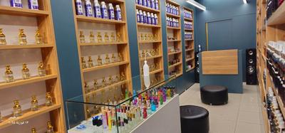 پخش عمده و خرد انواع اسانس و بادی اسپلش و عطر مو در قدس