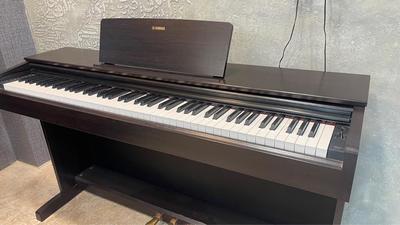 Yamaha ydp143 در اصفهان