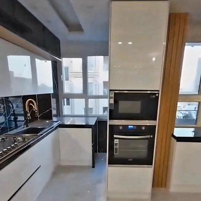 ۱۰۰ متری / دریاچه چیتگر / دفتر مرکزی در تهران