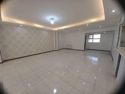 ۱۳۰ متر غرق نور  باغستان غربی  شبنم ها/ کم واحد در کرج