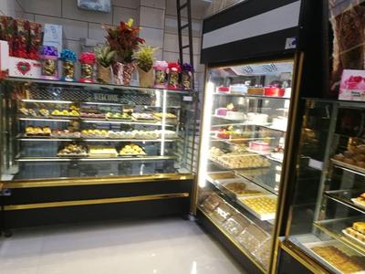 قنادی یخچال ویترین مکعبی، شیرینی در شیراز