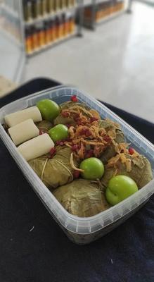 دلمه نیمه اماده در نیشابور