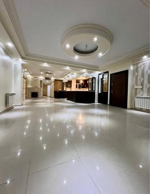 بالای اسبی ۱۵۵ متر سه خوابه فول تمیز / استخردار در کرج