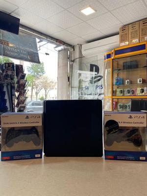 ps4 slim 1tb در حد نو دو دسته در ساوه