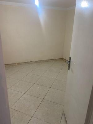 75متری زیر همکف نزدیک ازادی در تهران