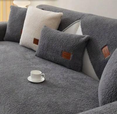 دوخت و طراحی و ساخت انواع کوسن روی مبل در اصفهان
