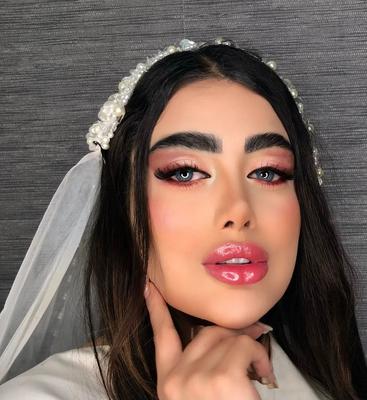 میکاپ شنیون همراه و عروس ۸۰۰ در مشهد