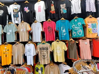 پوشاک زنانه و دخترانه در تهران