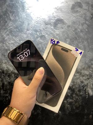 15 Pro Max 256 بدون مدرک تحویل بگیر در تهران