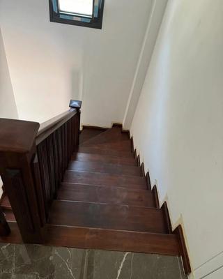 طراحی و اجرای کف پله و آلاچیق چوبی مدرن در چهارده
