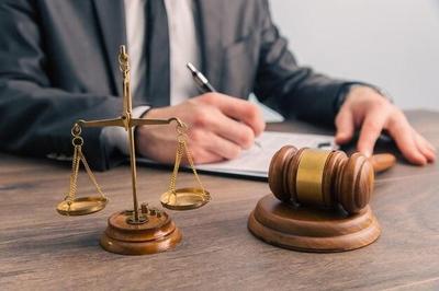 وکیل موفق و پیگیر دلسوز وکالت پرونده شما در قم
