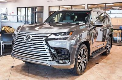 لکسوس LX600 مدل ۲۰۲۶ در تهران