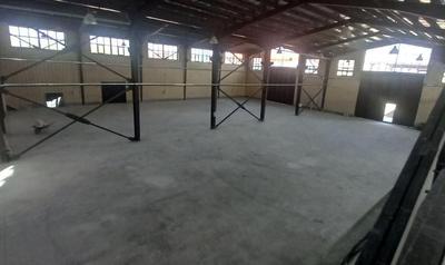 سوله دوقلو ۱۶۳۰متردرزمین۳۰۰۰متربرق۲۵۰آمپرفول در شهرک صنعتی صافدشت