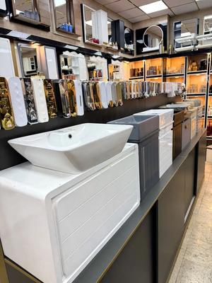 طراح روشوییKava Dura کابینتی تم چوبی+شیرالات رزگلد در تهران