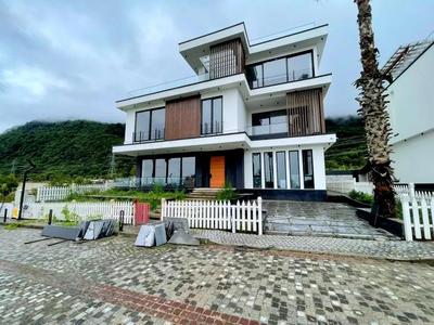 600متر ویلای تریپلکس/قواره اول جنگل/آسانسور/استخر در نوشهر