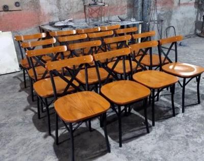 صندلی لهستانی مخصوص کافی شاپ در تهران