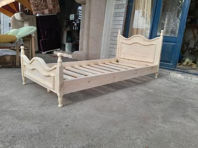 تخت تک نفره تمام چوب در رشت