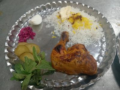 زرشک پلو ران کامل سرخ شده با سوپ 180 در تبریز