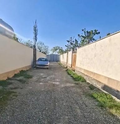 ۵۱۵ متر باغ چهاردیوار مناسب برای ساخت ویلا در شاهرخ