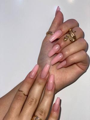 تخفیف ویژه کاشت ناخن(مدل) در مشهد