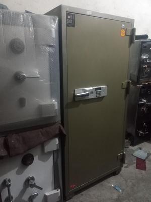 گاوصندوق برند نیکا محصول کشور کره در تبریز