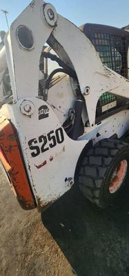 تعمیرات تخصصی برند Bobcat بابکت باب کت در تهران
